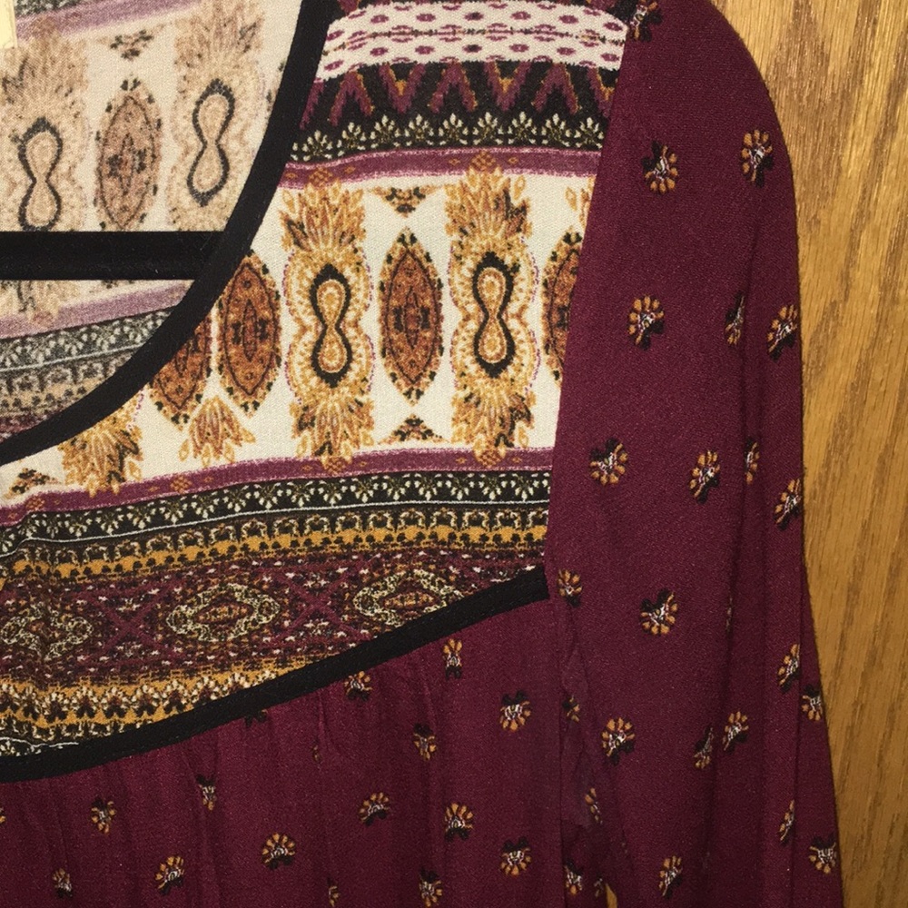 Maroon blouse - Picture 2 of 2